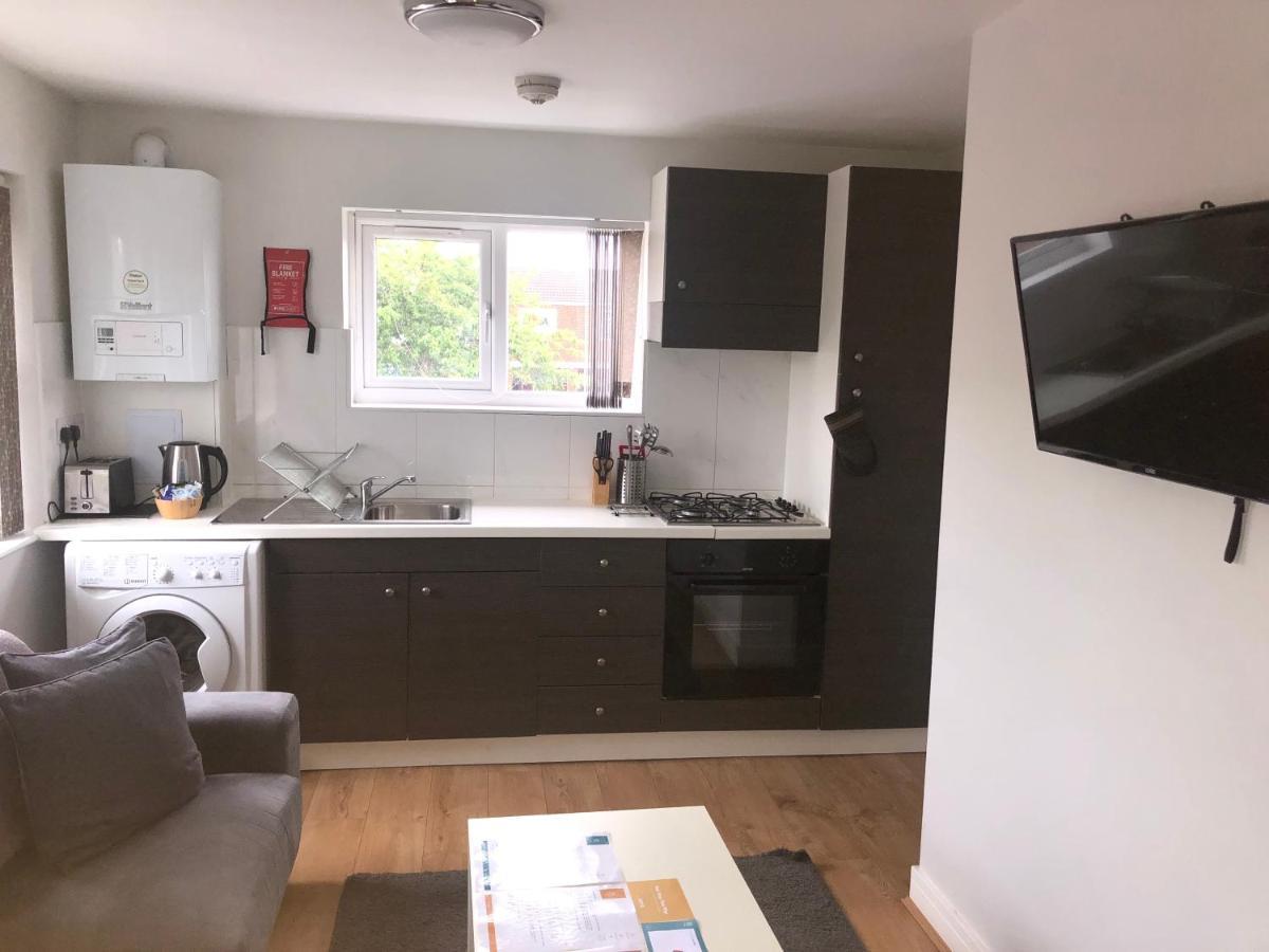 Large 1St Floor Open Plan Apartment Loughborough Exterior photo